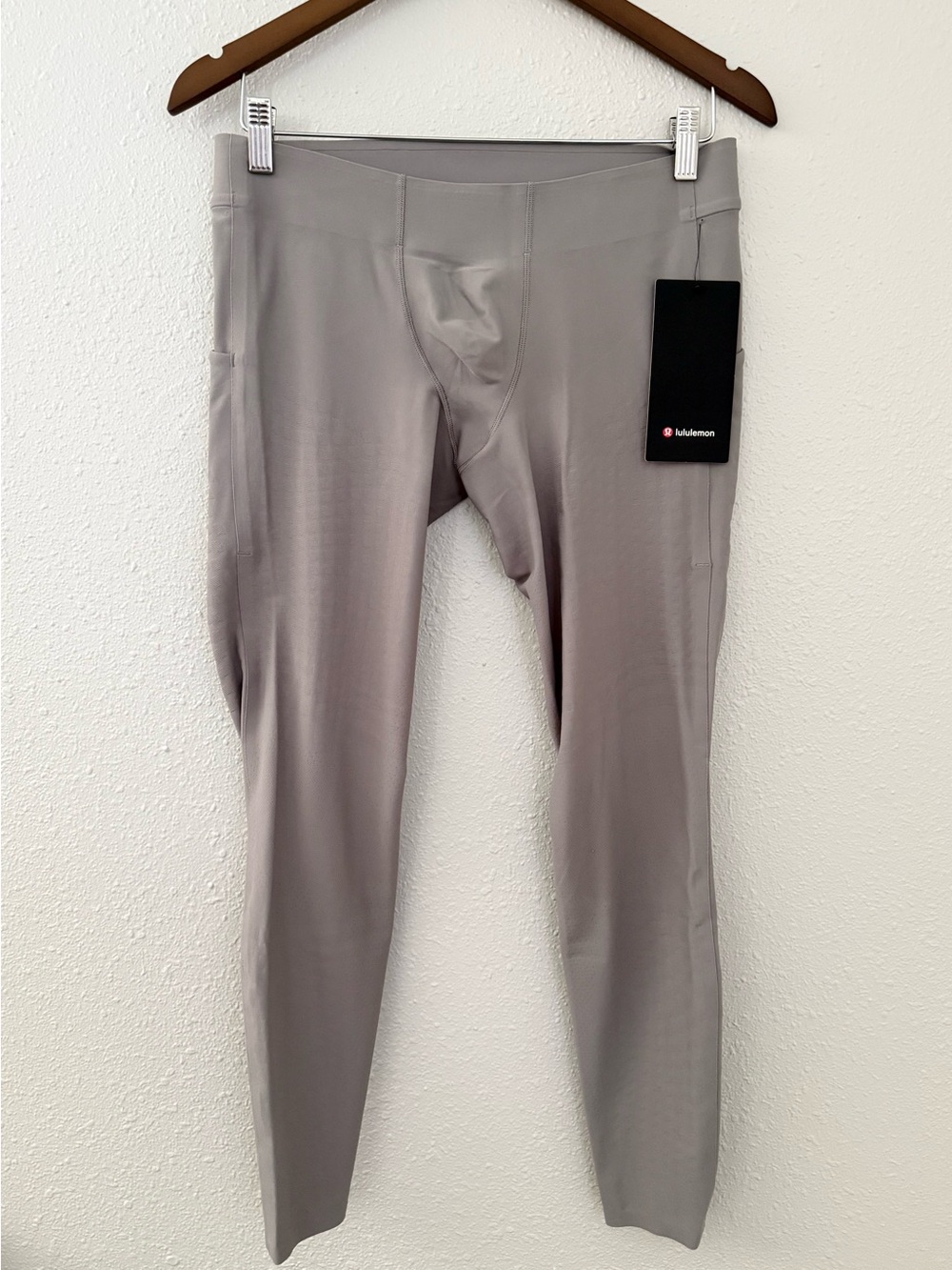 Lululemon SenseKnit Tight 28” Men’s Running Leggings Gray Size L NWT